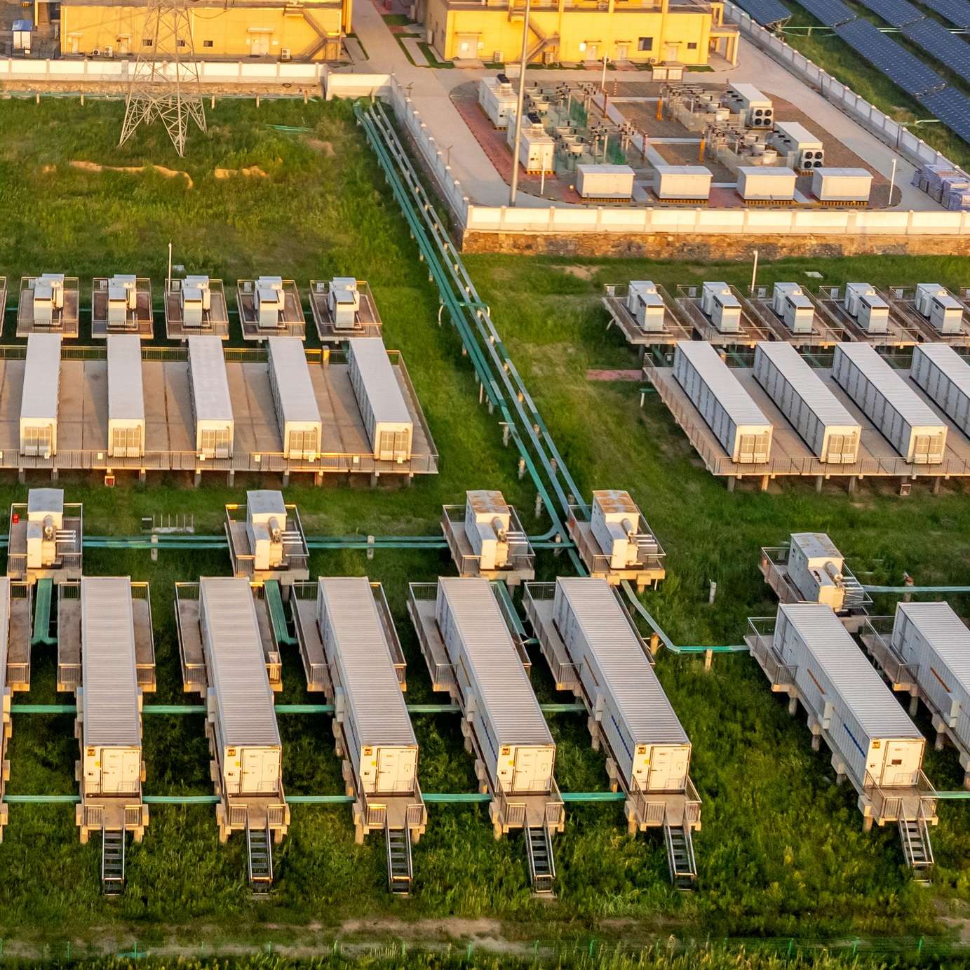 A Tight Window to Lock In Energy Storage Revenues in Illinois. For the Virtual Power Plan Program, Your BESS Equipment Choices Are the Key.
